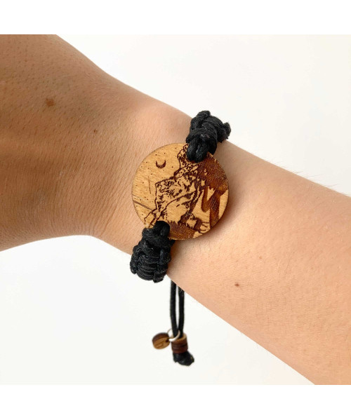 Wooden Engraved Bracelet - Night in the Mountains | Boscohome EU